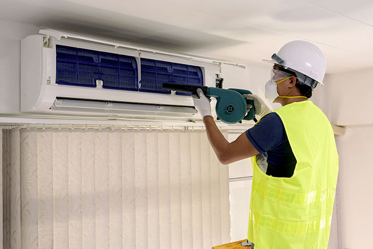 Can an AC Repairer be Both – Professional and Affordable?