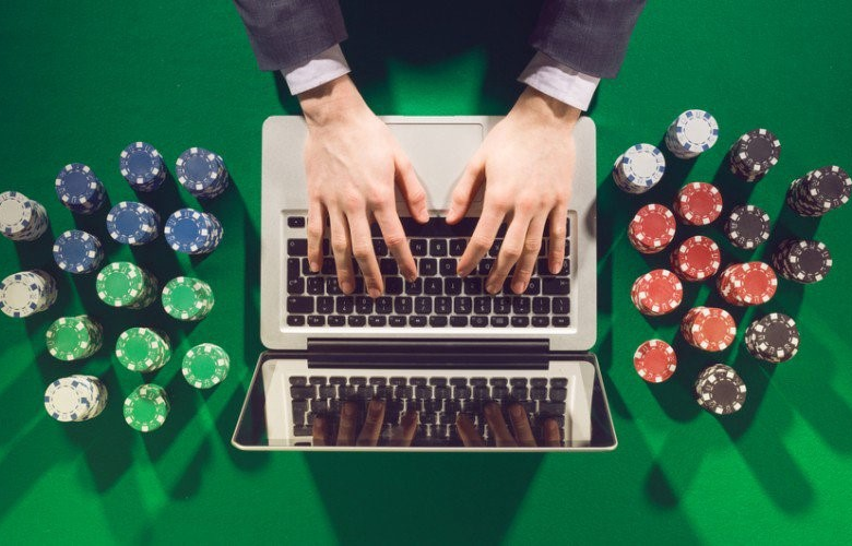 6 Reasons Why Slot Players Switched to Online Casinos