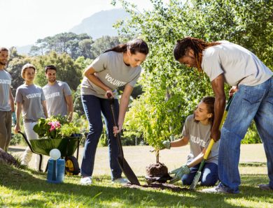 8 Ways to Get More Involved in Your Local Community 