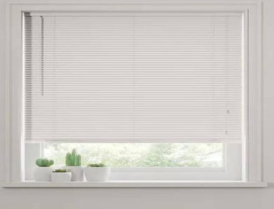 Natural Warmth and Texture: The Timeless Appeal of Wooden Blinds in Interior Design