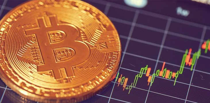 How does a layer 2 blockchain achieve ultra-low transaction fees?